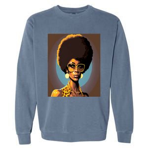 Wo Empowert Retro Afro African American Mom Gift Garment-Dyed Sweatshirt