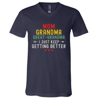 Women Funny Mom Grandma Great Grandma For Mothers Day V-Neck T-Shirt