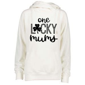 Wo Funny One Lucky Mums St Patricks Day Gift Gift Womens Funnel Neck Pullover Hood