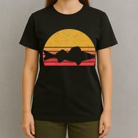 Walleye Fishing Retro Walleye Sauger Fisherman T-Shirt