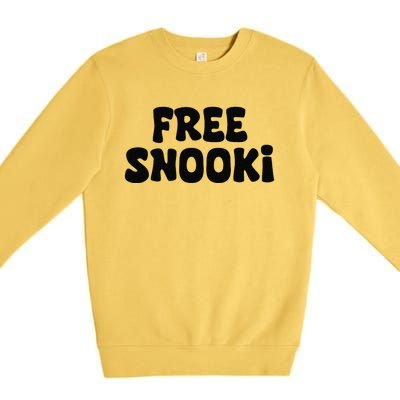 Women Free Snooki Retro Vintage Free Snooki Gift Premium Crewneck Sweatshirt