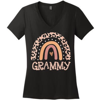 Womens Grammy Gifts For Mother Grandmother Family Rainbow Leopard Women's V-Neck T-Shirt