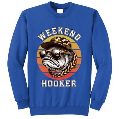 Weekend Hooker Fishing Funny Reel Cool Fisher Design Great Gift Sweatshirt