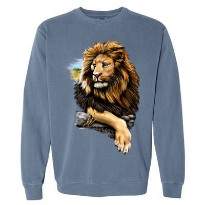 Wildlife - Big Face Proud Lion Portrait Garment-Dyed Sweatshirt