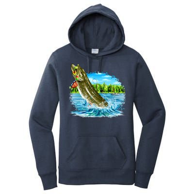 Wildlife - Fishing Muskie Fish Portrait Women's Pullover Hoodie