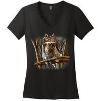 Wildlife - Owl Perched Women's V-Neck T-Shirt