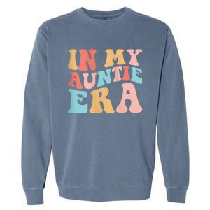 Wo In My Auntie Era Groovy Tank Top Garment-Dyed Sweatshirt