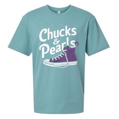 Wo Kamala Harris Chucks And Pearls 2024 Vice President Vneck Sueded Cloud Jersey T-Shirt