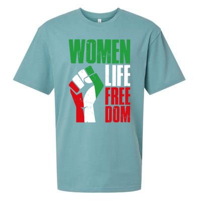 Wo Life Freedom Vintage Iranian Distressed Free Iran Funny Gift Sueded Cloud Jersey T-Shirt