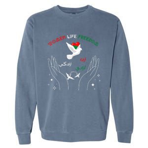 WOMEN LIFE FREEDOM Farsi Zan Zendegi Azadi Garment-Dyed Sweatshirt