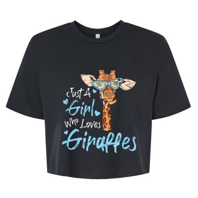 Who Loves Giraffe, Giraffe Africa Lover Animal Safari Bella+Canvas Jersey Crop Tee