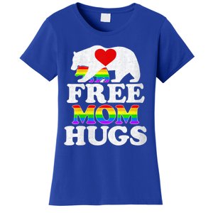 Wo Lgbtq Pride Mama Bear Free Mom Hugs Pride Gift Women's T-Shirt