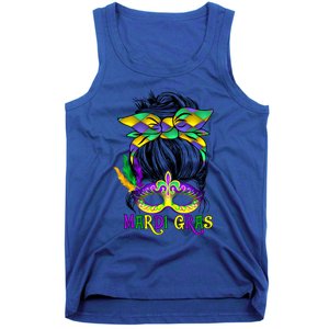 Wo Messy Bun Mardi Gras Feathered Mask Mardi Gras Party Gift Tank Top