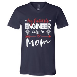 Wo My Favorite Engineer Calls Me Mom Engineer Mom V-Neck T-Shirt