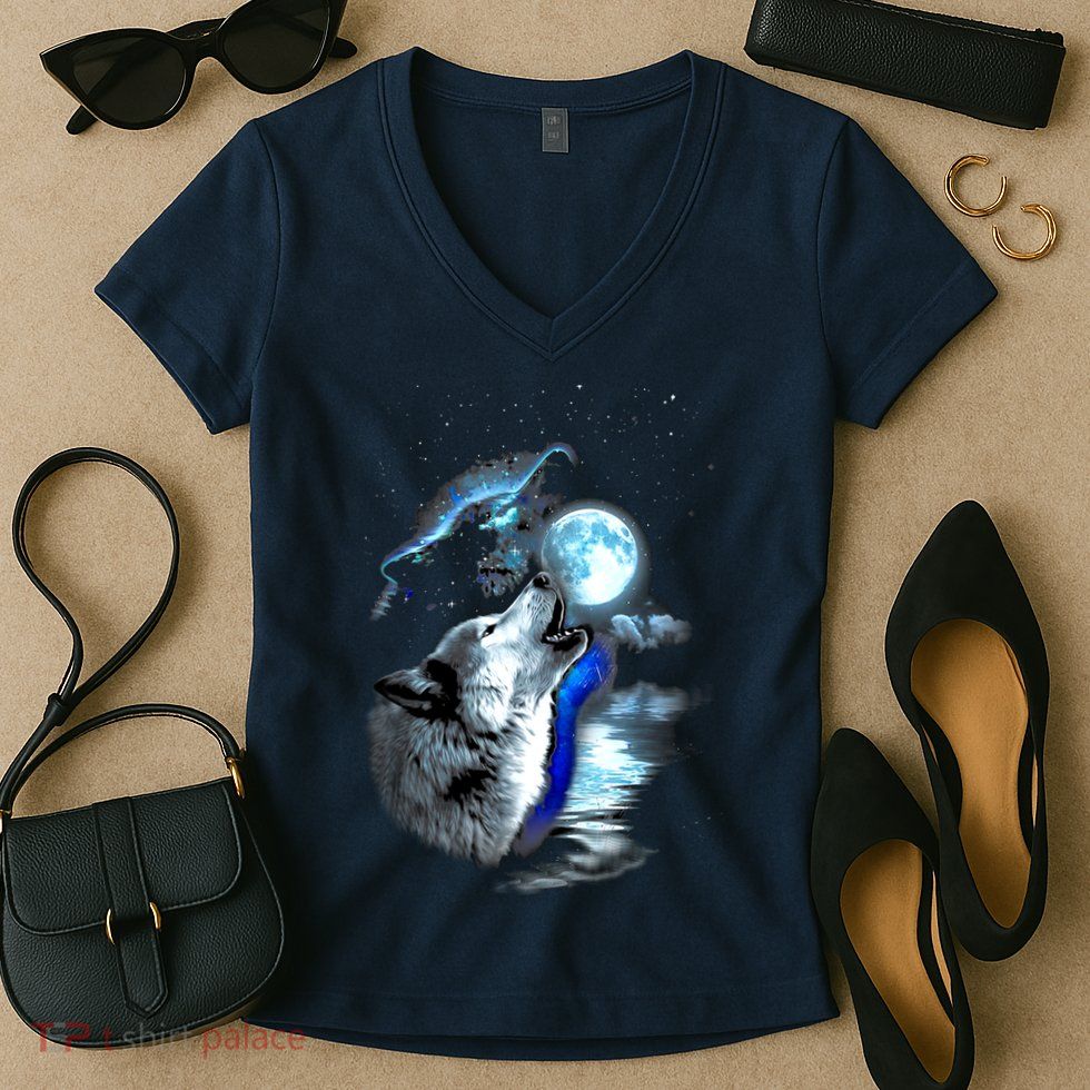 Wolf Moon Lake Wolf Howling Full Moon Wolf Graphics Design Women's V-Neck T-Shirt
