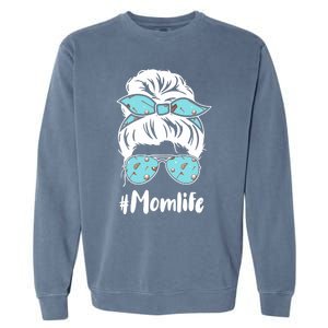 Wo Mom Life Mothers Day Messy Bun Golfer Mom Mama Momma Mommy Garment-Dyed Sweatshirt