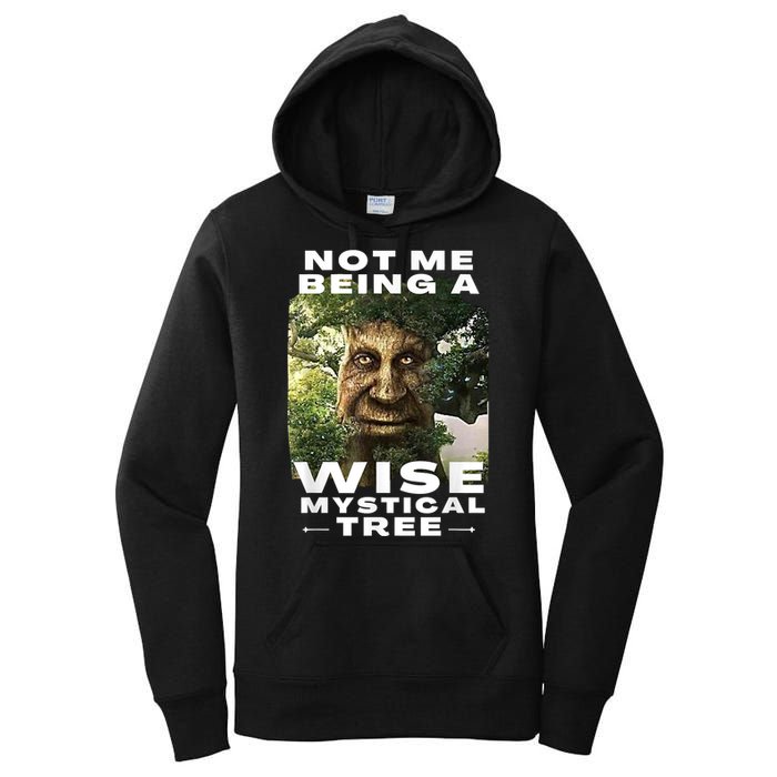 Wise Mystical Tree Face Old Mythical Oak Tree Funny Meme Women's Pullover Hoodie