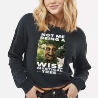 Wise Mystical Tree Face Old Mythical Oak Tree Funny Meme Cropped Pullover Crew