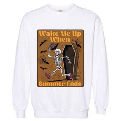 Wake Me Up When Summer Ends Funny Skeleton Running Halloween Garment-Dyed Sweatshirt