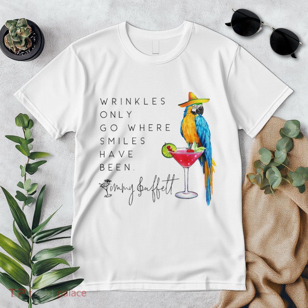 Wrinkles Only Go Where Smiles Have Been Cute Parrot Mexican Premium T-Shirt
