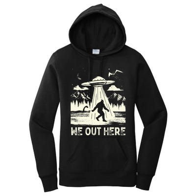 We Out Here Funny Bigfoot Mothman Cryptid Ufo Abduction Women's Pullover Hoodie