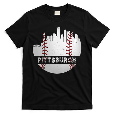 Womens Pittsburgh Baseball Cityscape Distressed Novelty Pirate Gift T-Shirt