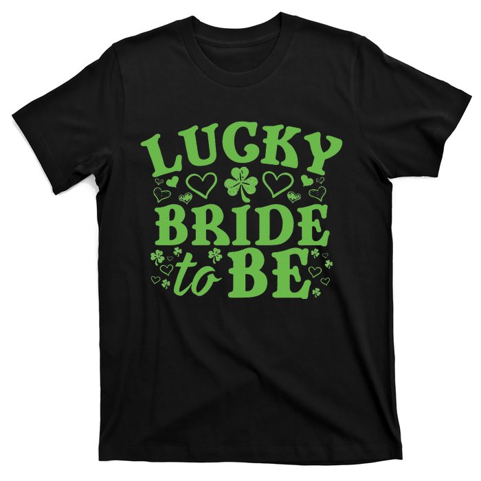 WoSt. Patrick's Day Green Shamrock Heart Wedding Gift T-Shirt