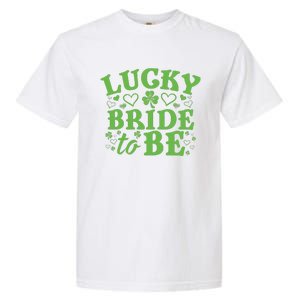 WoSt. Patrick's Day Green Shamrock Heart Wedding Gift Garment-Dyed Heavyweight T-Shirt