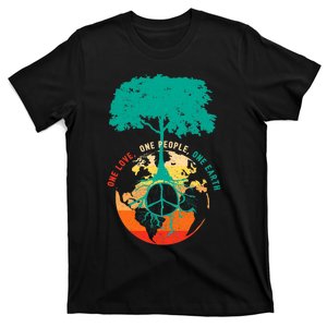 World Peace Tree Love People Earth Day 60s 70s Hippie Retro T-Shirt