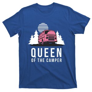 Wo Queen Of The Camper Rv Graphic Gift Cute Mom Camping Cute Gift T-Shirt