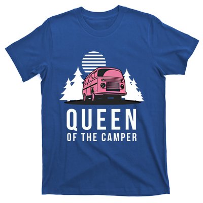 Wo Queen Of The Camper Rv Graphic Gift Cute Mom Camping Cute Gift T-Shirt