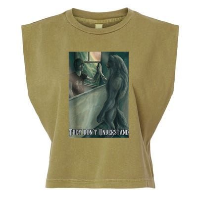 Werewolf Ripping Meme Alpha Wolf Werewolf Literally Me Funny Garment-Dyed Women's Muscle Tee