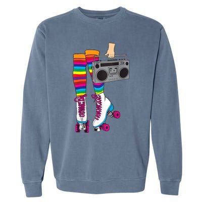 Womens Retro Rollerskates 80's Roller Disco Skating Girl Gift Garment-Dyed Sweatshirt