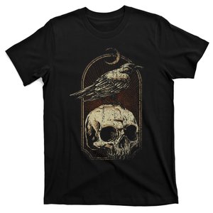 Witch Scary Crow Ghoulish Skull Moon Raven T-Shirt