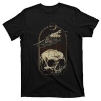 Witch Scary Crow Ghoulish Skull Moon Raven T-Shirt