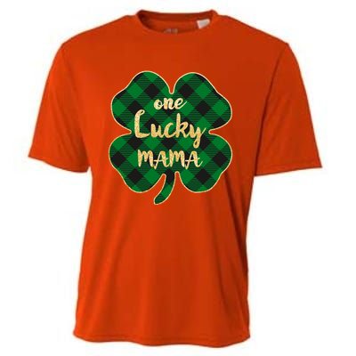 Wo St Patrick's Day Gift For Moms Cute One Lucky Mama Gift Cooling Performance Crew T-Shirt