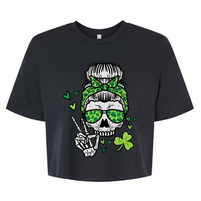 Wo St Patricks Day Skull Messy Bun Saint Pattys Paddys Wo Bella+Canvas Jersey Crop Tee