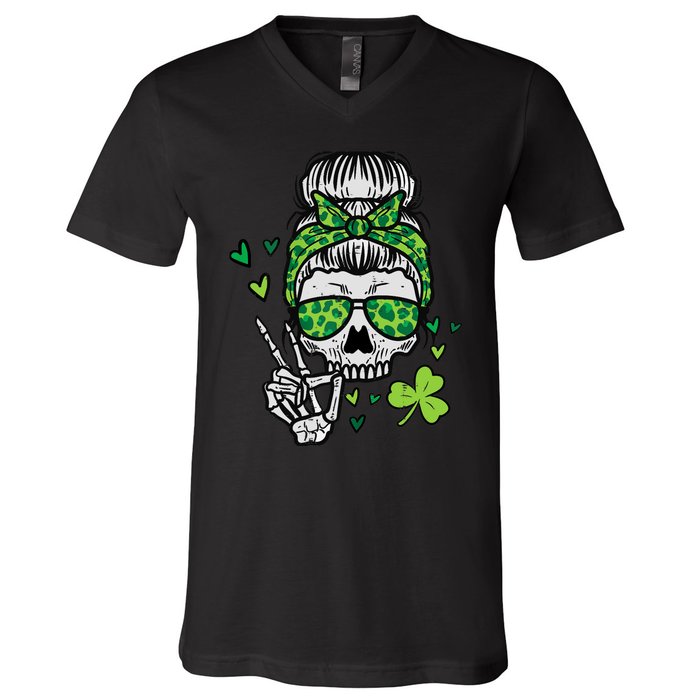 Wo St Patricks Day Skull Messy Bun Saint Pattys Paddys Wo V-Neck T-Shirt