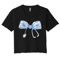 Women Toile Nurse Bow Blue Coquette Nurse Stethoscope Bow Gift Women's Crop Top Tee