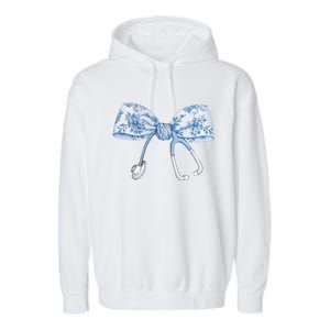 Women Toile Nurse Bow Blue Coquette Nurse Stethoscope Bow Gift Garment-Dyed Fleece Hoodie