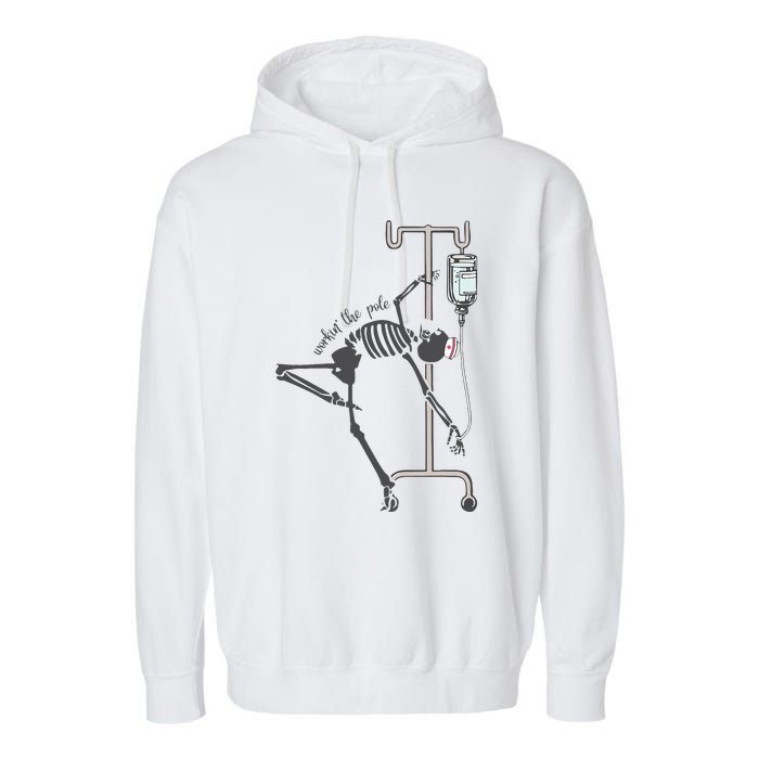 Working The Pole Funny Nurse Dancing Skeleton Halloween Cute Garment-Dyed Fleece Hoodie