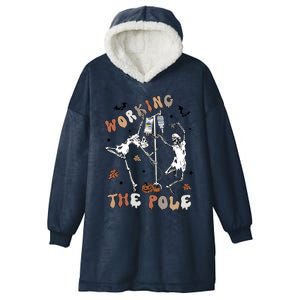 Working The Pole Funny Skeleton Dance Halloween Icu Er Nurse Gift Hooded Wearable Blanket