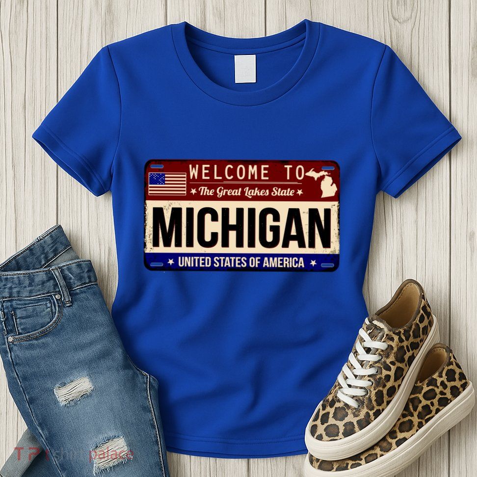 Welcome To The Great Lakes State USA License Plate Michigan Womens T-Shirt