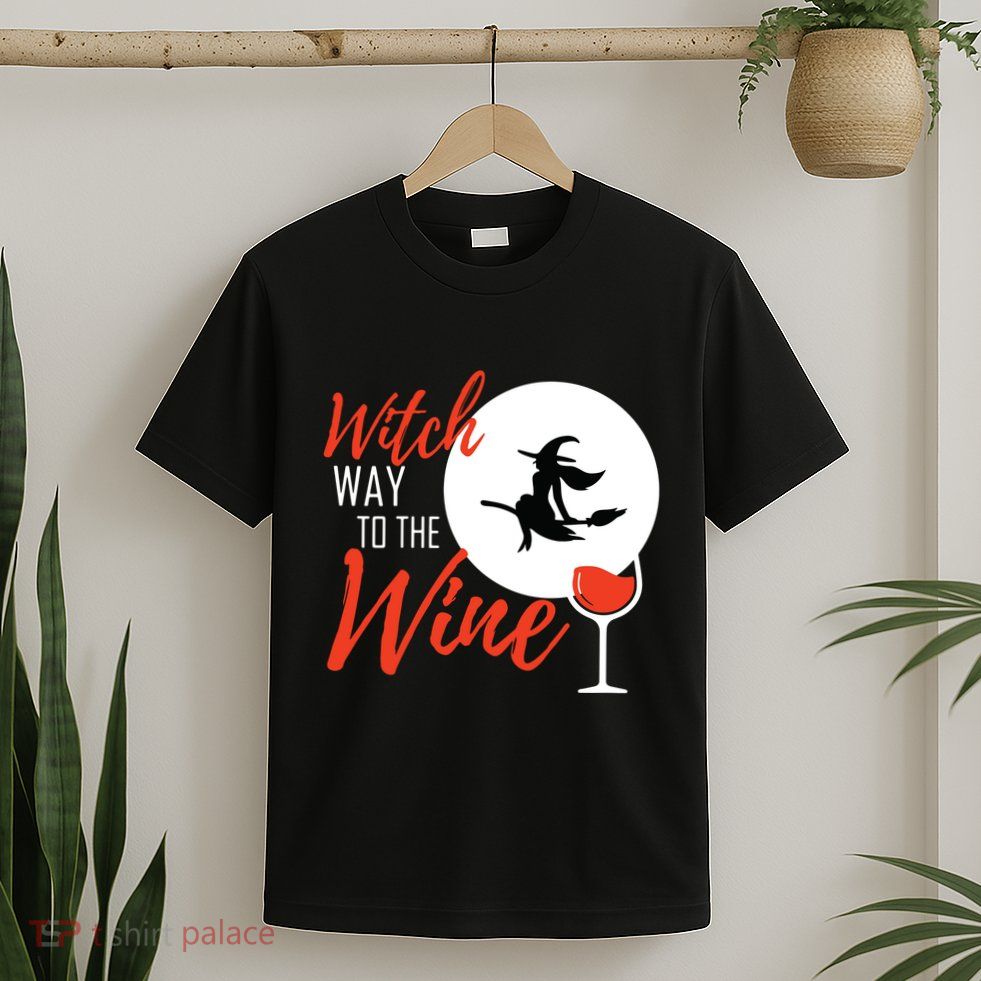 Women Witch Way To The Wine Halloween Witch Wine Vneck T-Shirt