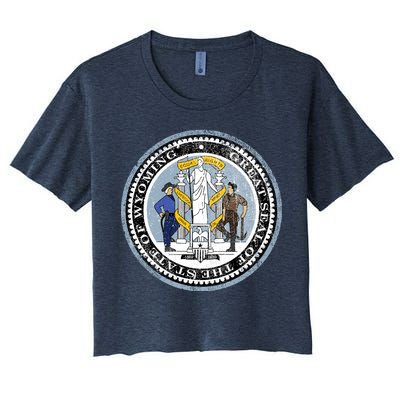 Wyoming Distressed State Seal Women's Crop Top Tee