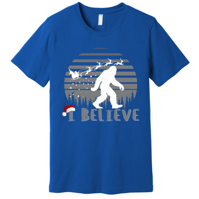 Xmas Bigfoot Christmas I Believes Sasquatch Funny Christmas Great Gift Premium T-Shirt