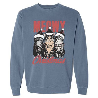 Xmas Cats Meowy Christmas Vintage Cat Ladies Gift Garment-Dyed Sweatshirt