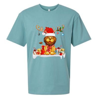 Xmas Lights Reindeer Santa Hat Lion Christmas Sueded Cloud Jersey T-Shirt