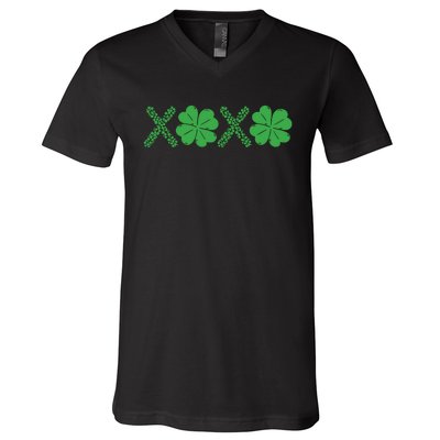 Xoxo St Patricks Day Shamrock V-Neck T-Shirt