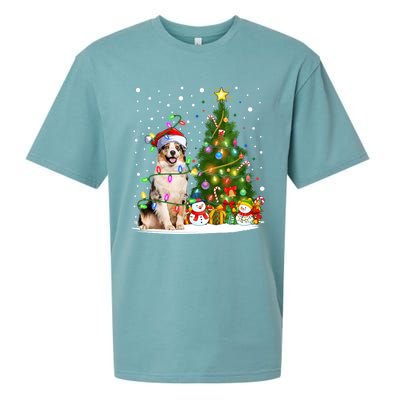 Xmas Tree Lighting Santa Australian Shepherd Dog Christmas Cool Gift Sueded Cloud Jersey T-Shirt